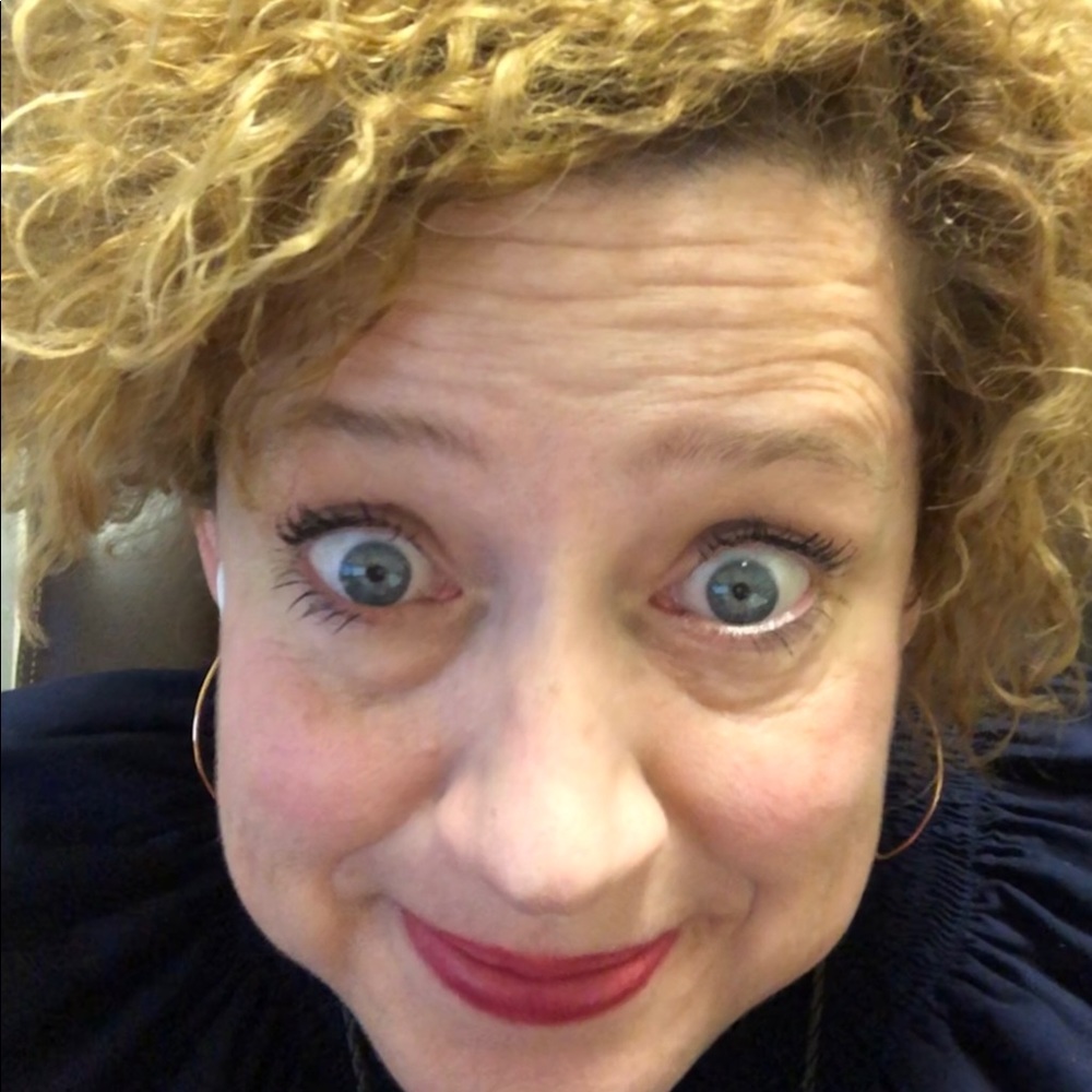 Meet your Posher, Lisa